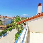 Paradise Town Alison Villa *