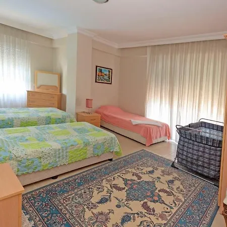 Paradise Town Alison *