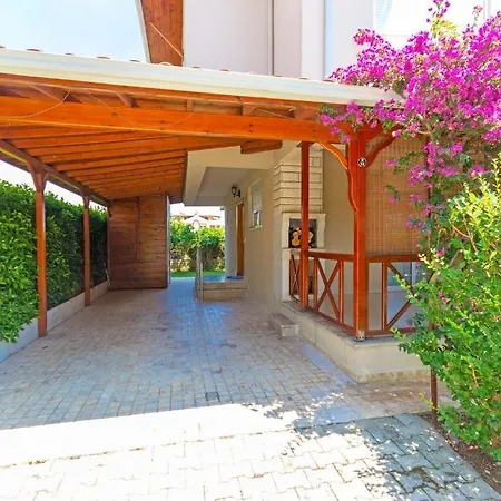 Paradise Town Alison Villa