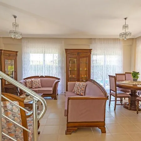 Paradise Town Alison