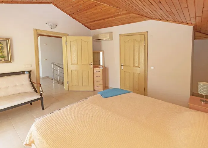 Paradise Town Alison * Белек