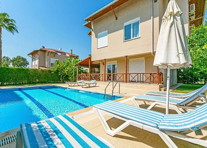 Paradise Town Alison Вилла