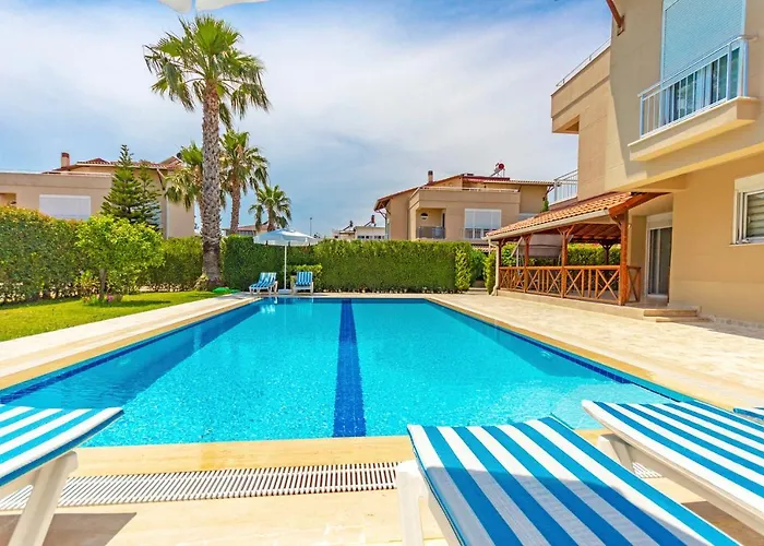 Вилла Paradise Town Alison *