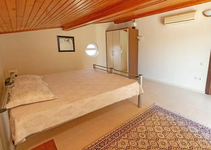 Вилла Paradise Town Alison *