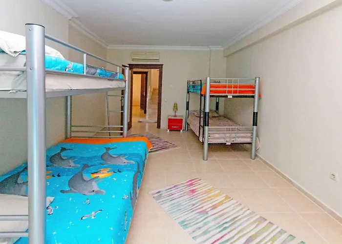 Paradise Town Alison *